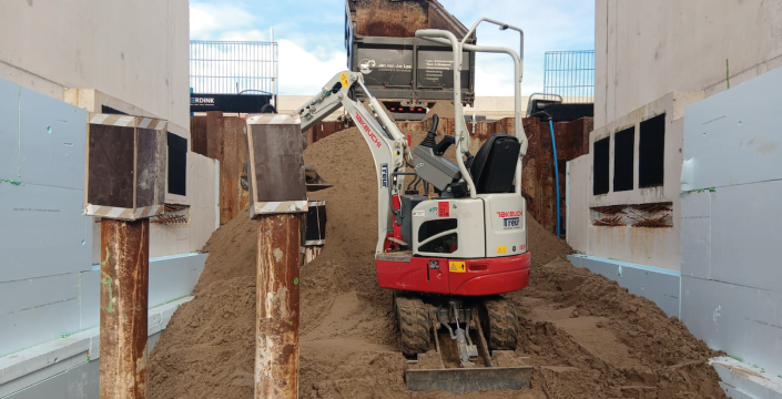 minikraan huren met machinist